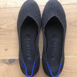 Rothy’s size 8 - black honeycomb flats